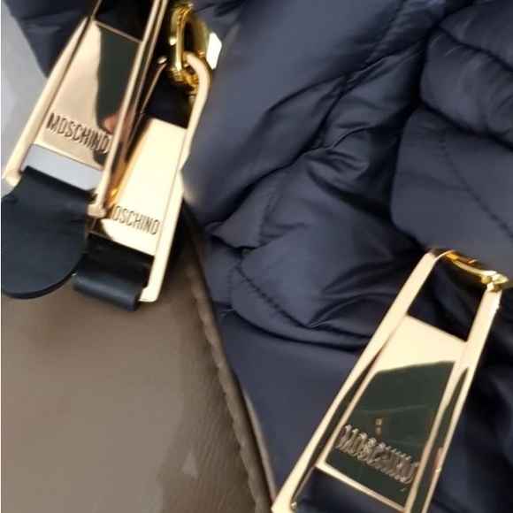 Moschino x H&M Oversized Backpack - Limited Editin - Picture 9 of 12